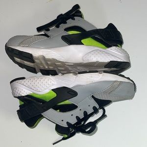 Nike Air Max Huarache Kids Sz 13.5